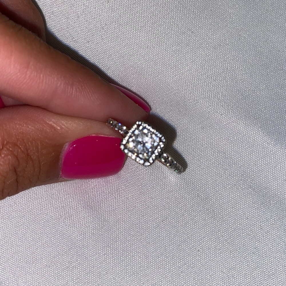 Pandora Ring